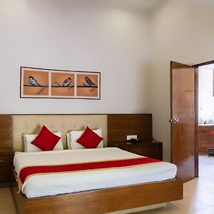 One-Bedroom Cottage on food soft beverages